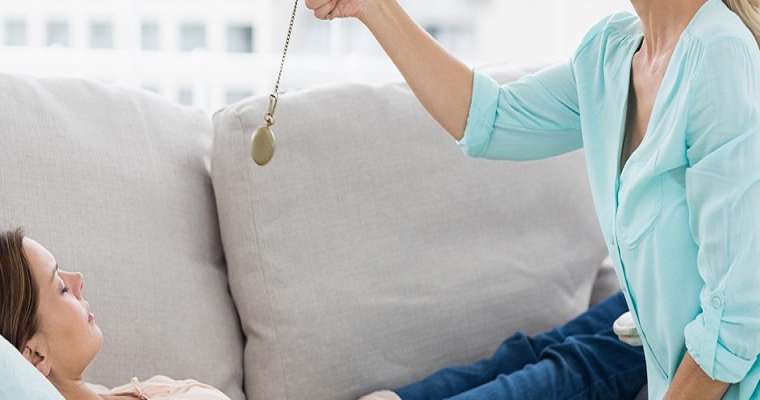 Gros plan sur l’importance de consulter un hypnothérapeute